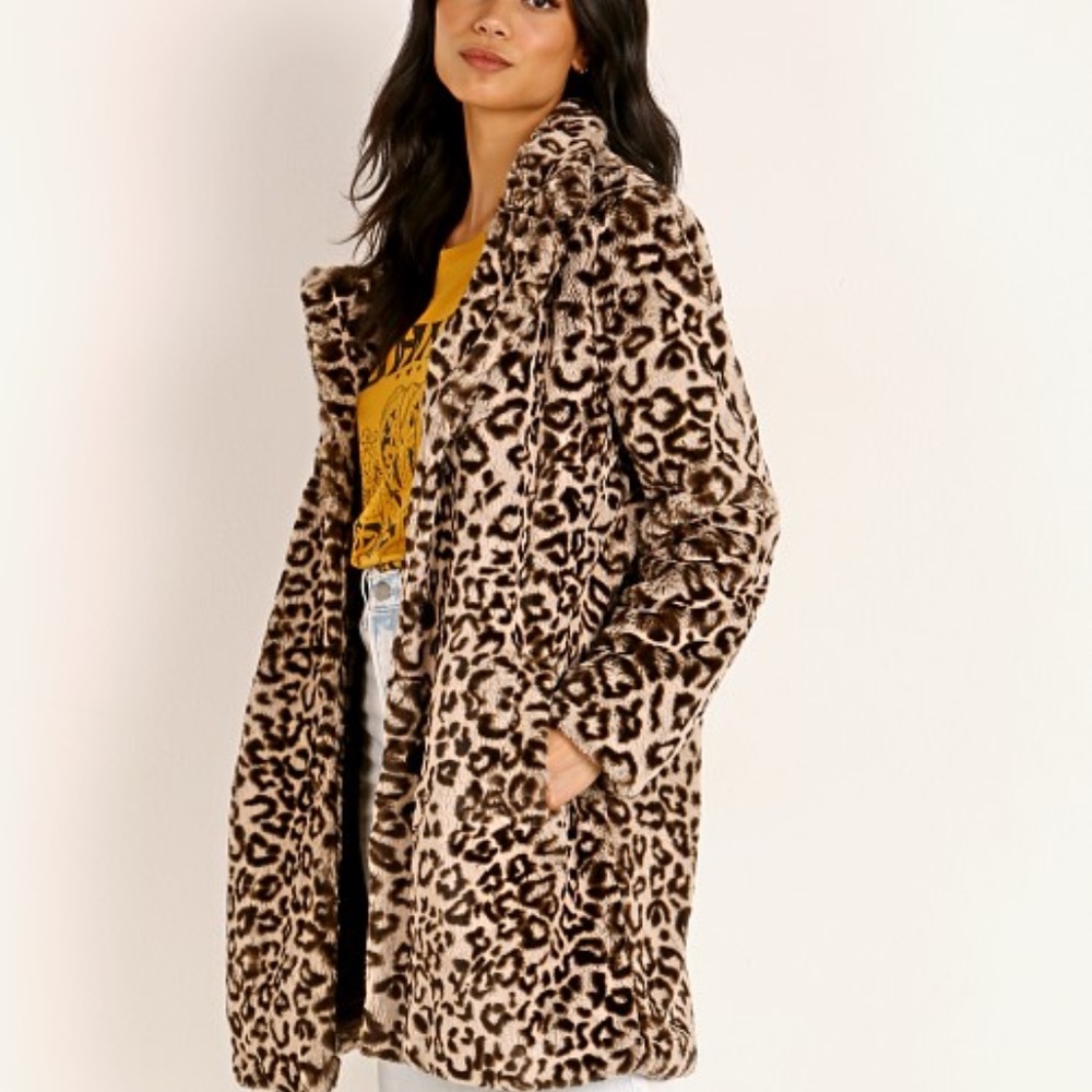 Coffee Shop New York Faux Fur Leopard Coat
